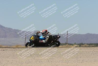 media/Apr-20-2025-CVMA (Sun) [[39090e8767]]/Race 11-500-350 Supersport (Holeshot)/